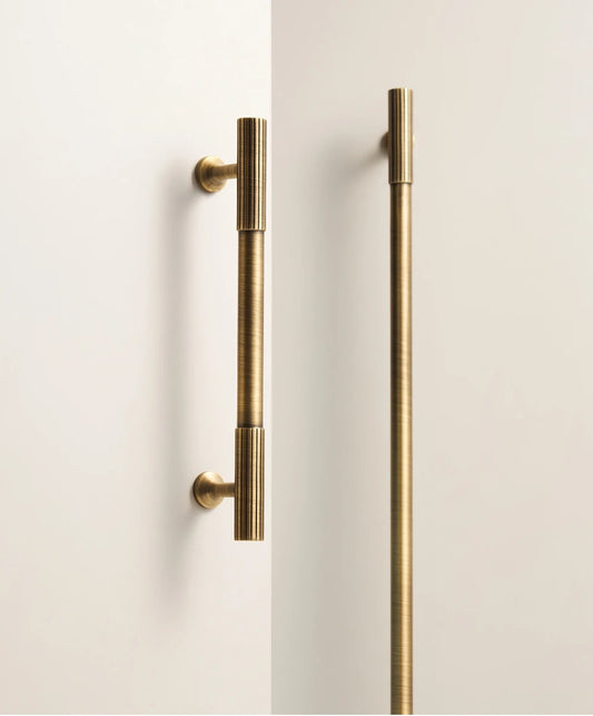 Fluted Pulls